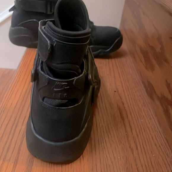 Nike Air Unlimited “Triple Black” - Picture 4 of 4